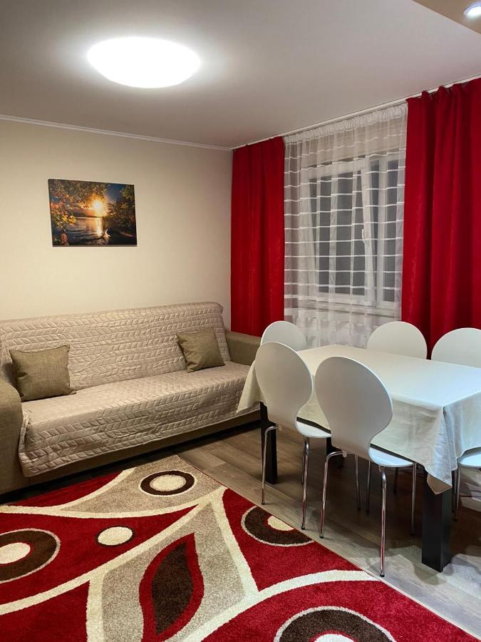 8 Residence Apartament Cavnic Eksteriør bilde